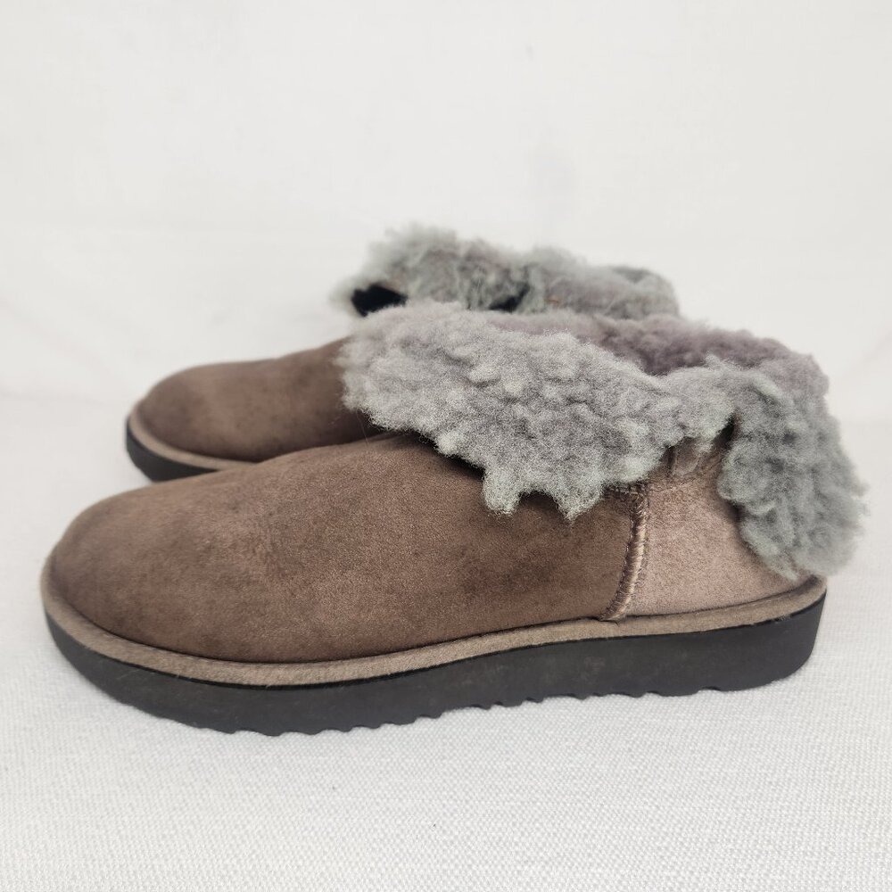 Ugg Womens Size 6 Brown Suede Ankle Boot